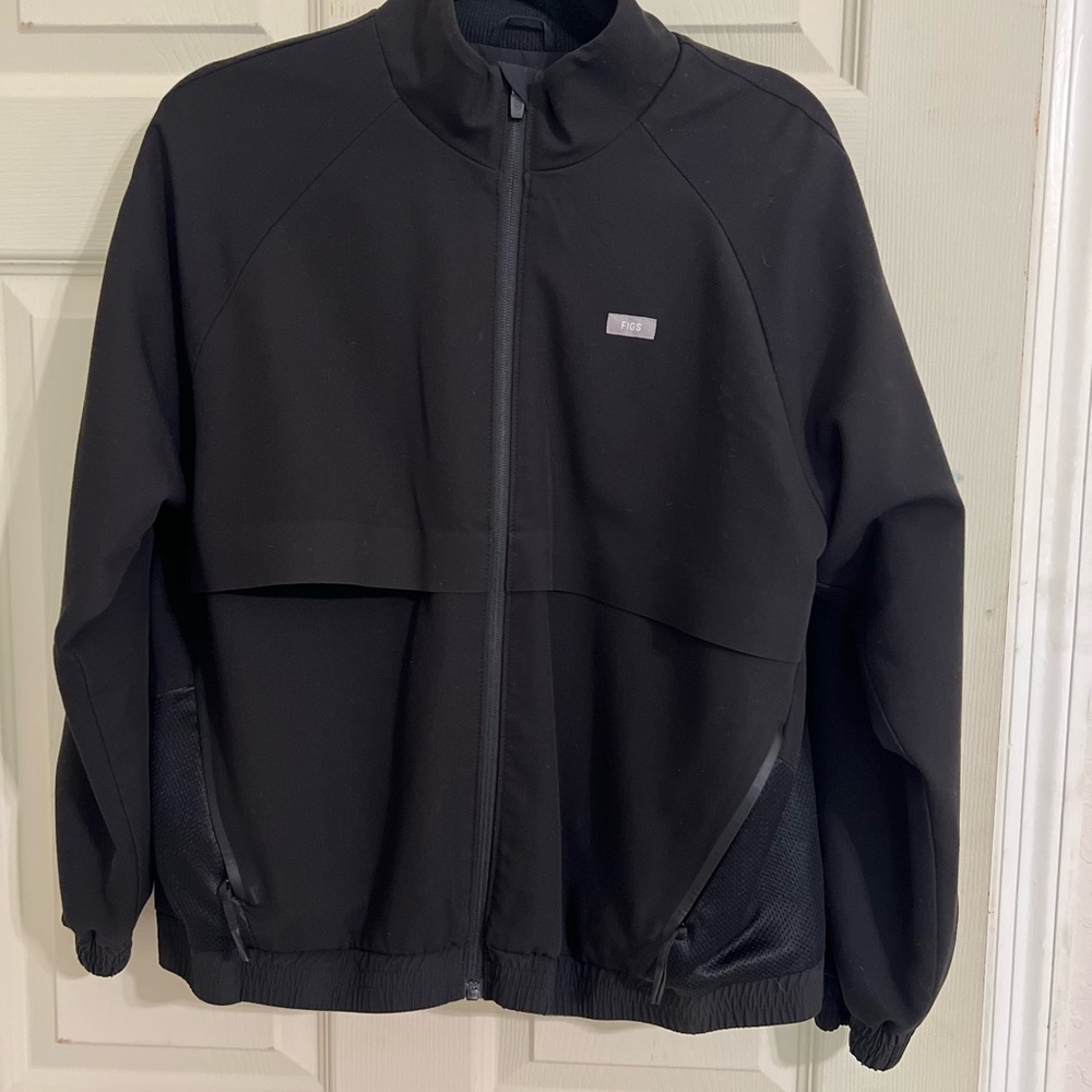 FIGS Black Sydney Scrub Jacket